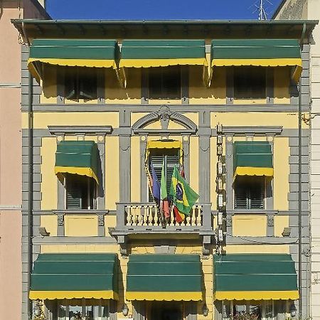 Hotel Bahia Viareggio Exterior photo